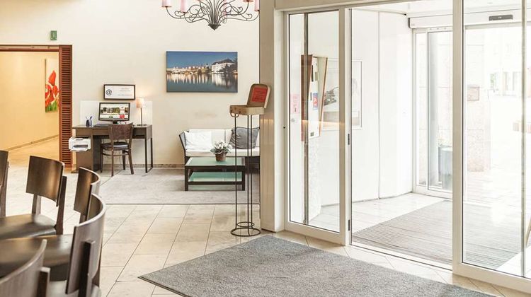 Golden Tulip Hotel am Schloss Koepenick Lobby