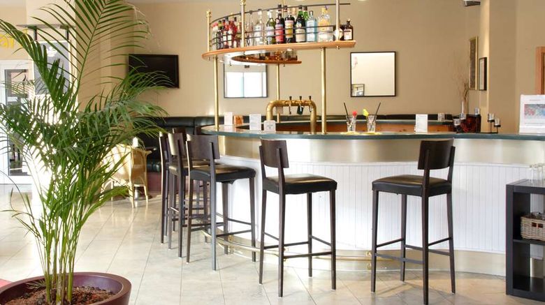 <b>Golden Tulip Hotel am Schloss Koepenick Restaurant</b>. Images powered by <a href="https://iceportal.shijigroup.com/" title="IcePortal" target="_blank">IcePortal</a>.