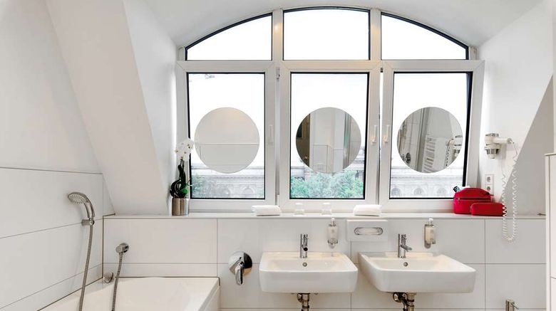 <b>Hotel Berlin Mitte by Campanile Suite</b>. Images powered by <a href="https://iceportal.shijigroup.com/" title="IcePortal" target="_blank">IcePortal</a>.