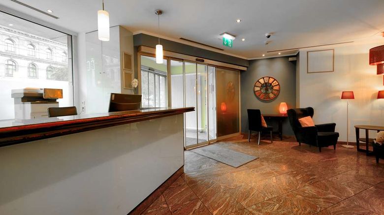 <b>Hotel Berlin Mitte by Campanile Lobby</b>. Images powered by <a href="https://iceportal.shijigroup.com/" title="IcePortal" target="_blank">IcePortal</a>.