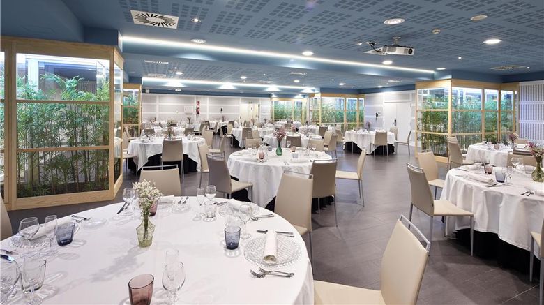 <b>Vincci Maritimo Hotel Meeting</b>. Images powered by <a href="https://iceportal.shijigroup.com/" title="IcePortal" target="_blank">IcePortal</a>.