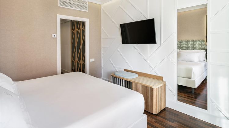 Vincci SoMa Hotel Room