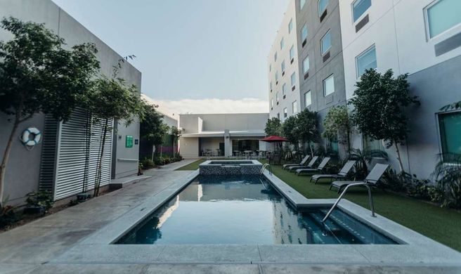 Hotel Mirra Exterior