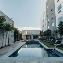 Hotel Mirra