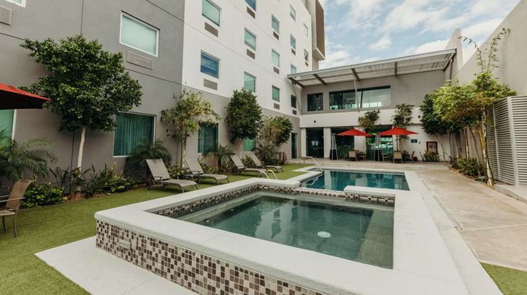 Hotel Mirra Exterior