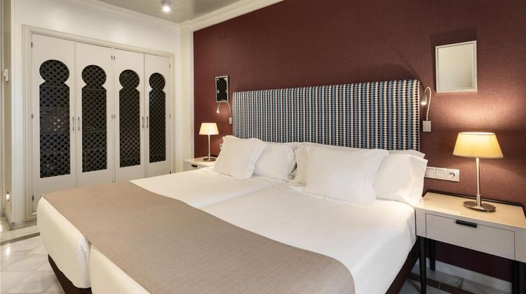 Vincci Albayzin Granada Room