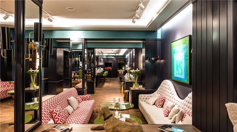 <b>Vincci The Mint Hotel Lobby</b>. Images powered by <a href="https://iceportal.shijigroup.com/" title="IcePortal" target="_blank">IcePortal</a>.