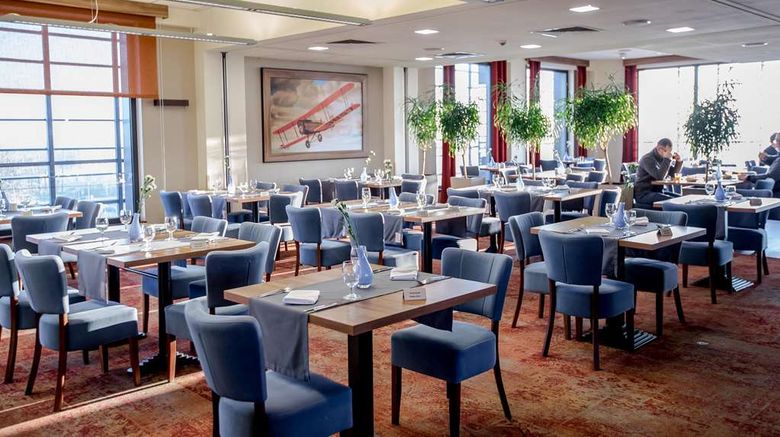 <b>Park Hotel Diament Katowice Restaurant</b>. Images powered by <a href="https://iceportal.shijigroup.com/" title="IcePortal" target="_blank">IcePortal</a>.