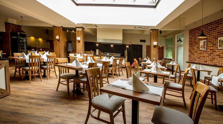 <b>Hotel Diament Zabrze Restaurant</b>. Images powered by <a href="https://iceportal.shijigroup.com/" title="IcePortal" target="_blank">IcePortal</a>.