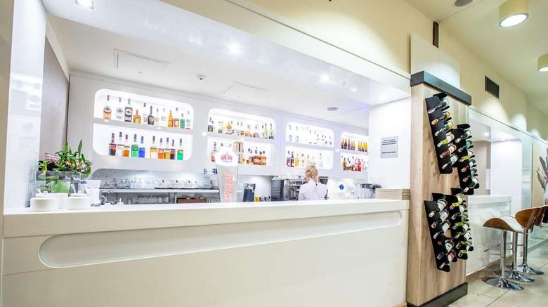 <b>Park Hotel Diament Wroclaw Restaurant</b>. Images powered by <a href="https://iceportal.shijigroup.com/" title="IcePortal" target="_blank">IcePortal</a>.