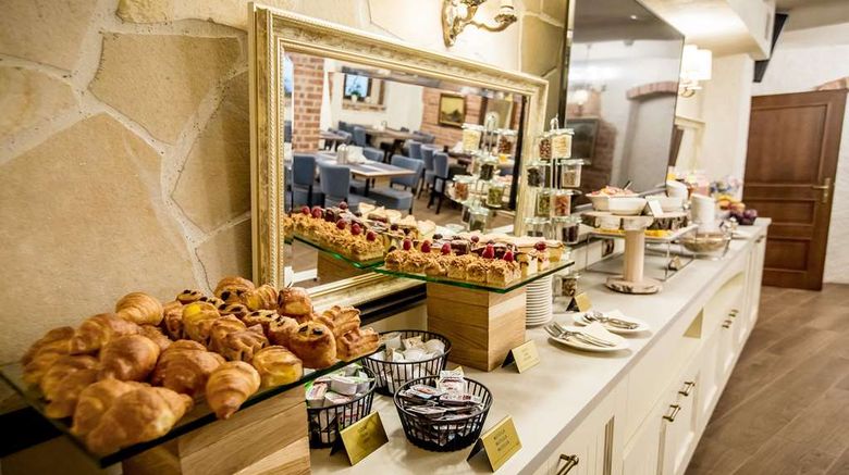 <b>Hotel Diament Economy Gliwice Restaurant</b>. Images powered by <a href="https://iceportal.shijigroup.com/" title="IcePortal" target="_blank">IcePortal</a>.