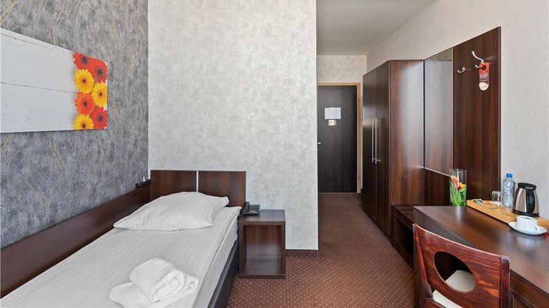<b>Hotel Diament Economy Gliwice Room</b>. Images powered by <a href="https://iceportal.shijigroup.com/" title="IcePortal" target="_blank">IcePortal</a>.