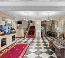 Hotel Diament Arsenal Palace Lobby