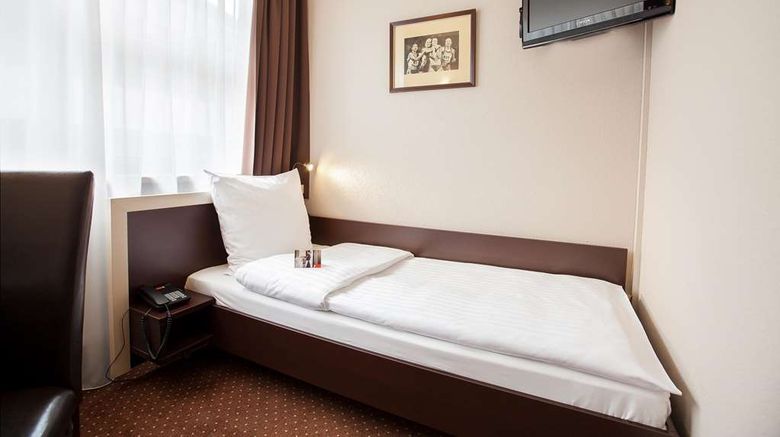 <b>Hotel Diament Spodek Katowice Room</b>. Images powered by <a href="https://iceportal.shijigroup.com/" title="IcePortal" target="_blank">IcePortal</a>.