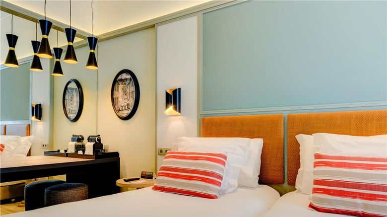 <b>Vincci Baixa Room</b>. Images powered by <a href="https://iceportal.shijigroup.com/" title="IcePortal" target="_blank">IcePortal</a>.