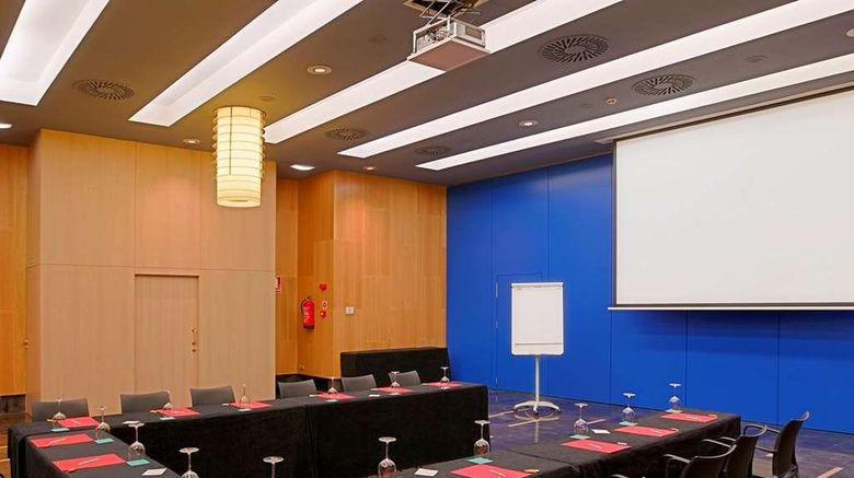 <b>Vincci Zaragoza Zentro Meeting</b>. Images powered by <a href="https://iceportal.shijigroup.com/" title="IcePortal" target="_blank">IcePortal</a>.