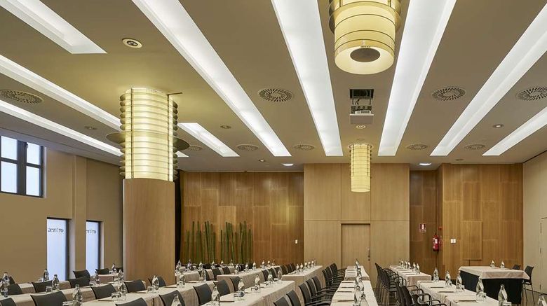 <b>Vincci Zaragoza Zentro Room</b>. Images powered by <a href="https://iceportal.shijigroup.com/" title="IcePortal" target="_blank">IcePortal</a>.