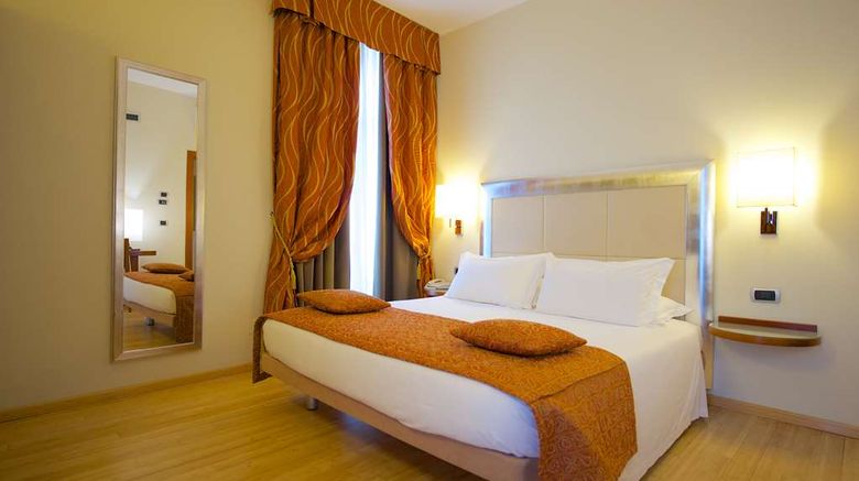 <b>Best Western Crystal Palace Hotel Room</b>. Images powered by <a href="https://iceportal.shijigroup.com/" title="IcePortal" target="_blank">IcePortal</a>.