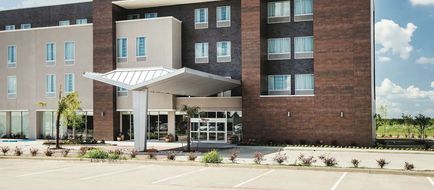 La Quinta Inn & Suites The Colony Exterior