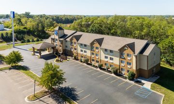 Baymont Inn & Suites Piqua