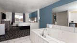 Baymont Inn & Suites Piqua Suite