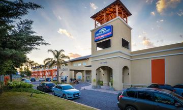 Howard Johnson Plaza Villa Carlos Paz