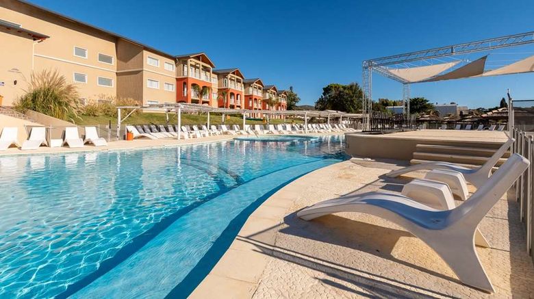 <b>Howard Johnson Plaza Villa Carlos Paz Pool</b>. Images powered by <a href="https://iceportal.shijigroup.com/" title="IcePortal" target="_blank">IcePortal</a>.