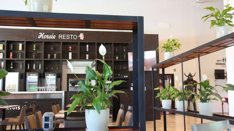 <b>Howard Johnson Plaza Villa Carlos Paz Restaurant</b>. Images powered by <a href="https://iceportal.shijigroup.com/" title="IcePortal" target="_blank">IcePortal</a>.
