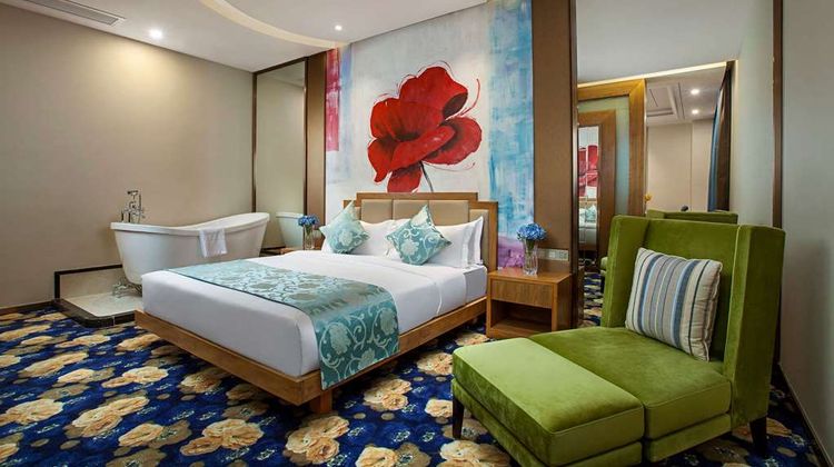 Ramada Taixing Suite