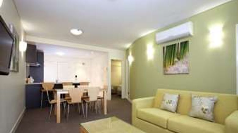<b>Club Wyndham Coffs Harbour-Trademark Col Room</b>. Images powered by <a href="https://iceportal.shijigroup.com/" title="IcePortal" target="_blank">IcePortal</a>.