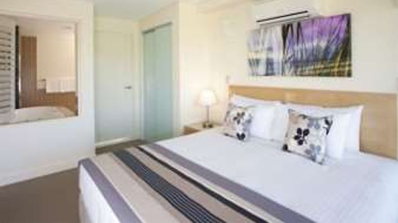 <b>Club Wyndham Coffs Harbour-Trademark Col Room</b>. Images powered by <a href="https://iceportal.shijigroup.com/" title="IcePortal" target="_blank">IcePortal</a>.