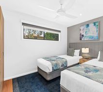Club Wyndham Flynns Beach-Trademark Coll Room