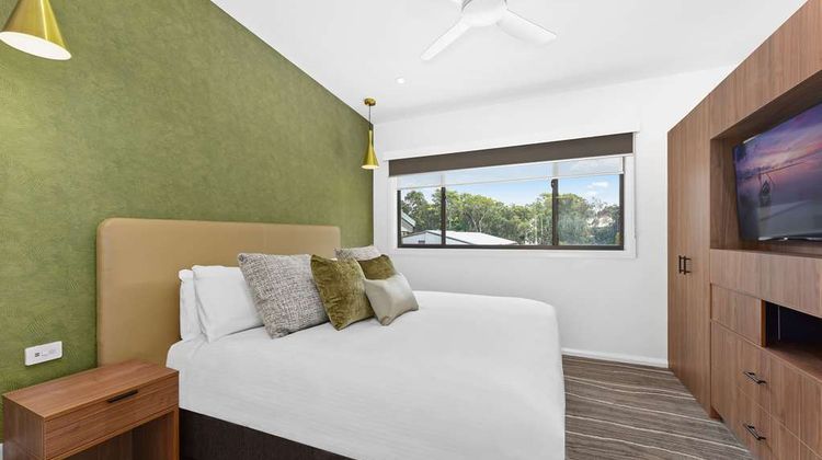 Club Wyndham Flynns Beach-Trademark Coll Room