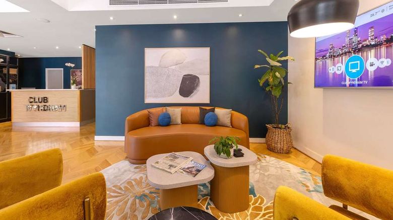 <b>Club Wyndham Perth Lobby</b>. Images powered by <a href="https://iceportal.shijigroup.com/" title="IcePortal" target="_blank">IcePortal</a>.