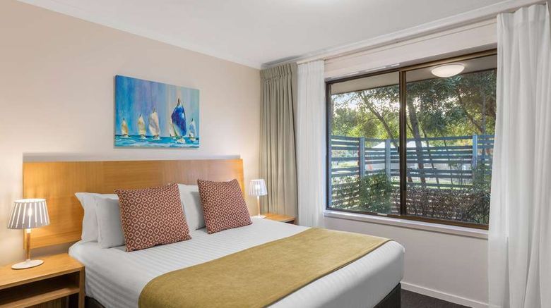 <b>Club Wyndham Seven Mile Beach-Trademark Room</b>. Images powered by <a href="https://iceportal.shijigroup.com/" title="IcePortal" target="_blank">IcePortal</a>.