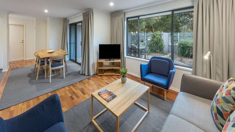 <b>Club Wyndham Seven Mile Beach-Trademark Room</b>. Images powered by <a href="https://iceportal.shijigroup.com/" title="IcePortal" target="_blank">IcePortal</a>.