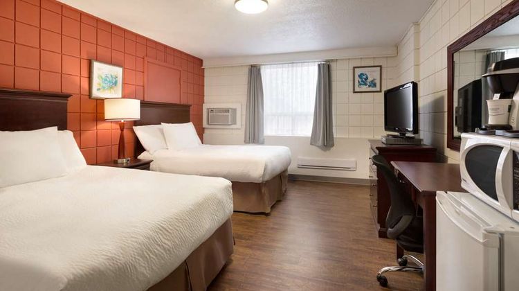 Travelodge Kindersley Room