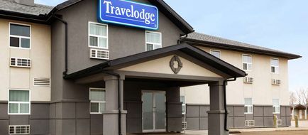 Travelodge Kindersley Exterior