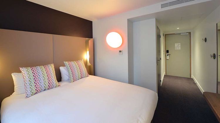 Hotel Campanile Paris - Clichy Centre Room