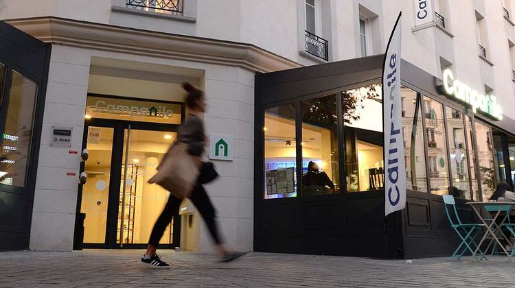 Hotel Campanile Paris - Clichy Centre Exterior