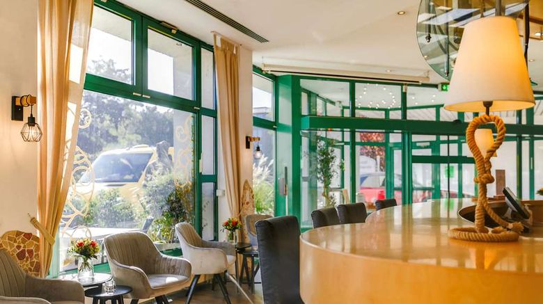 <b>Hotel Ambiente Hannover by Tulip Inn Restaurant</b>. Images powered by <a href="https://iceportal.shijigroup.com/" title="IcePortal" target="_blank">IcePortal</a>.