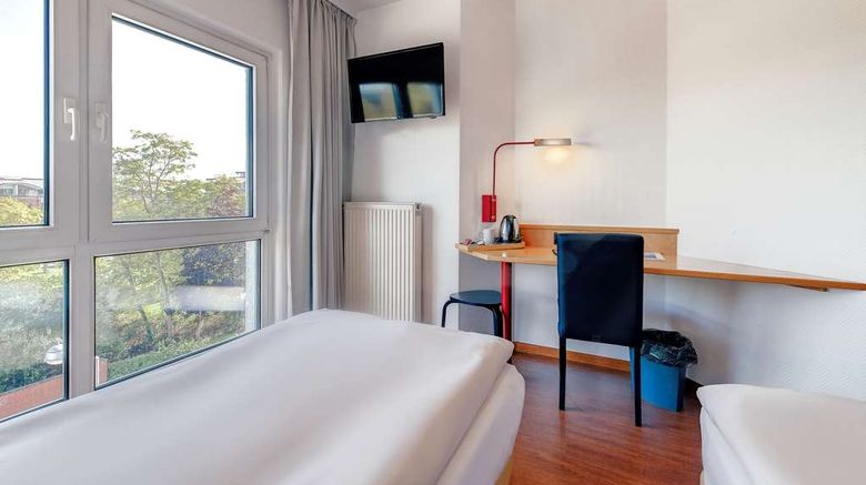 <b>Hotel Ambiente Hannover by Tulip Inn Room</b>. Images powered by <a href="https://iceportal.shijigroup.com/" title="IcePortal" target="_blank">IcePortal</a>.