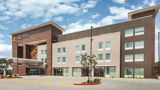 La Quinta Inn & Suites La Plaza Mall Exterior