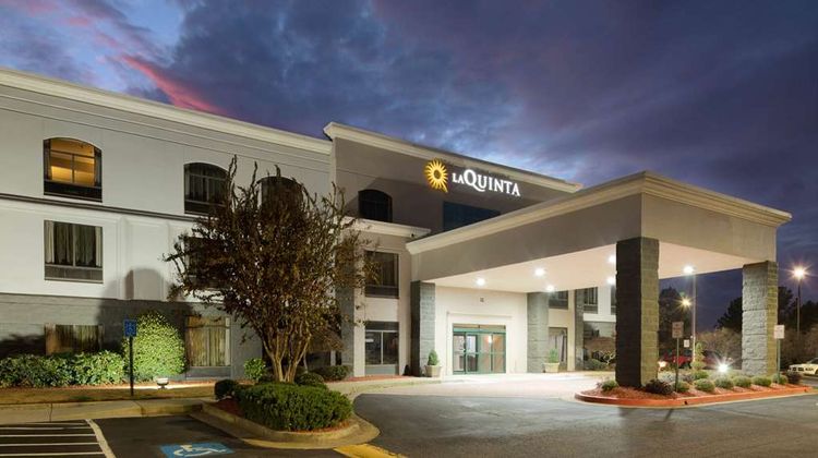 La Quinta Inn & Suites Kennesaw Exterior