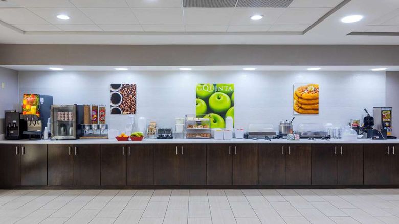 <b>La Quinta Inn & Suites Kennesaw Other</b>. Images powered by <a href="https://iceportal.shijigroup.com/" title="IcePortal" target="_blank">IcePortal</a>.
