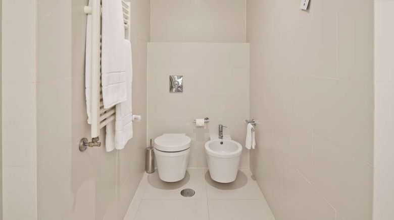 <b>Golden Tulip Sao Joao da Madeira Hotel Room</b>. Images powered by <a href="https://iceportal.shijigroup.com/" title="IcePortal" target="_blank">IcePortal</a>.
