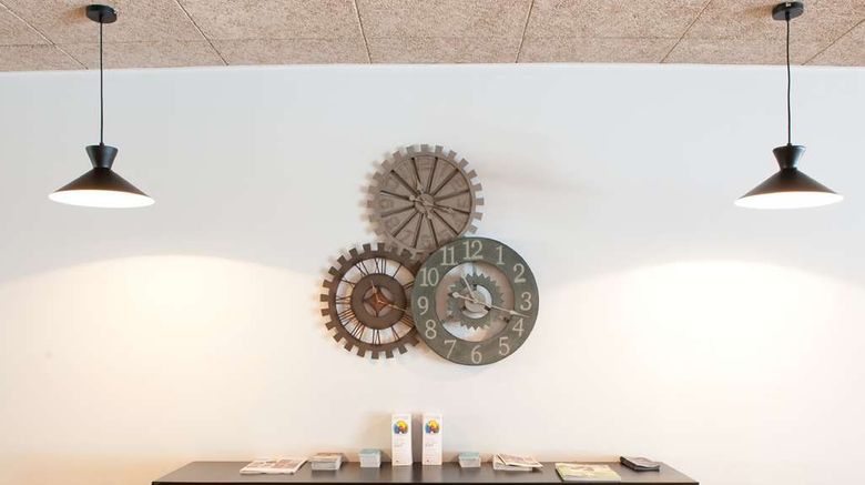<b>Campanile Limoges Centre-Gare Lobby</b>. Images powered by <a href="https://iceportal.shijigroup.com/" title="IcePortal" target="_blank">IcePortal</a>.