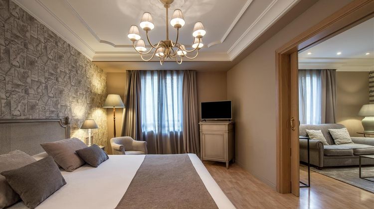 Vincci Lys Hotel Suite