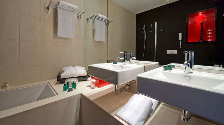 <b>Vincci Via 66 Room</b>. Images powered by <a href="https://iceportal.shijigroup.com/" title="IcePortal" target="_blank">IcePortal</a>.