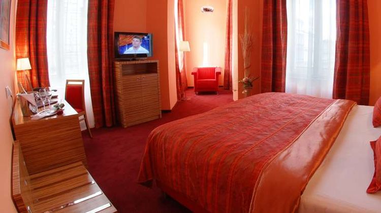 EA Hotel Sonata Room